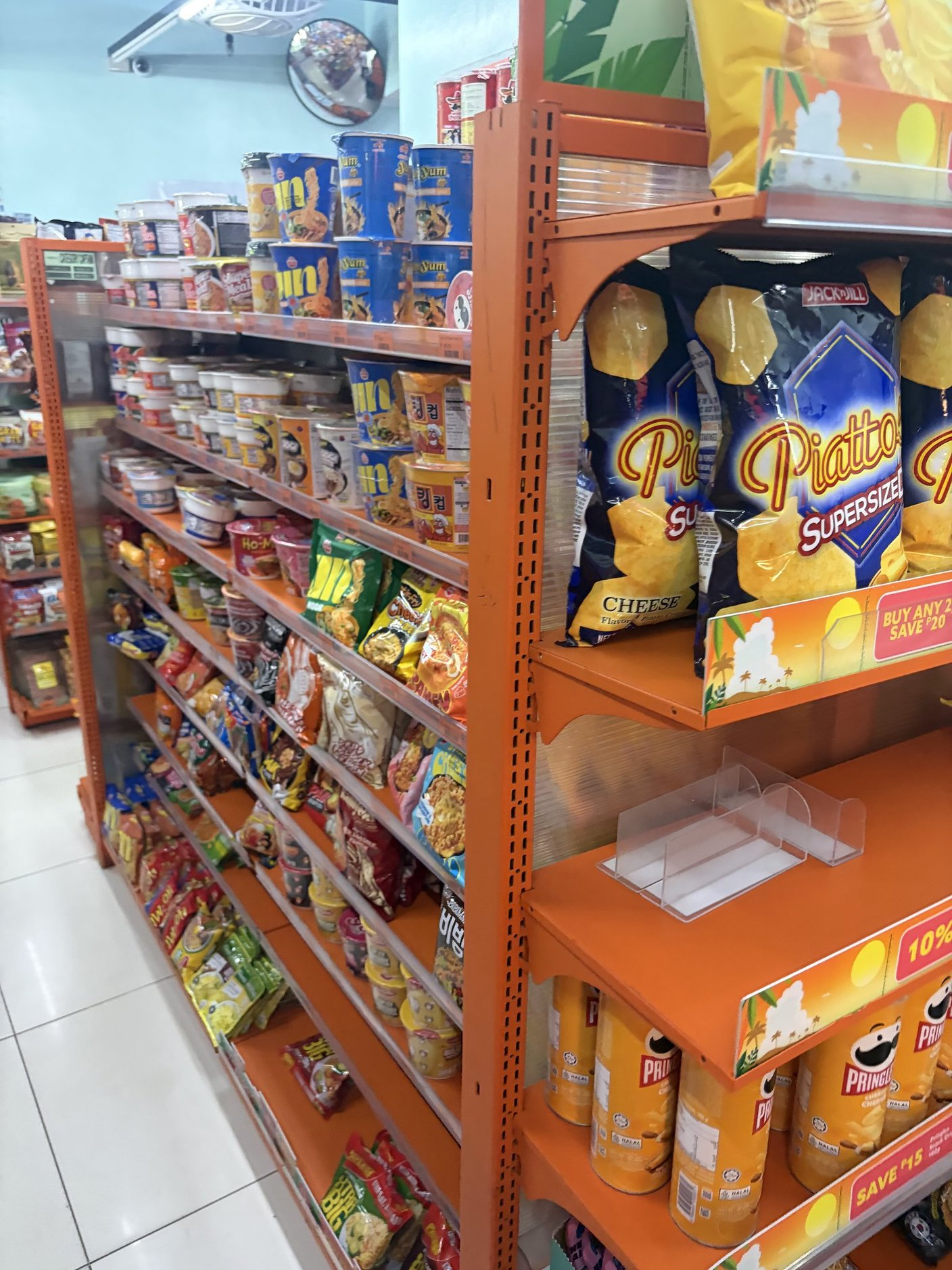 セブン-イレブンの店内の様子