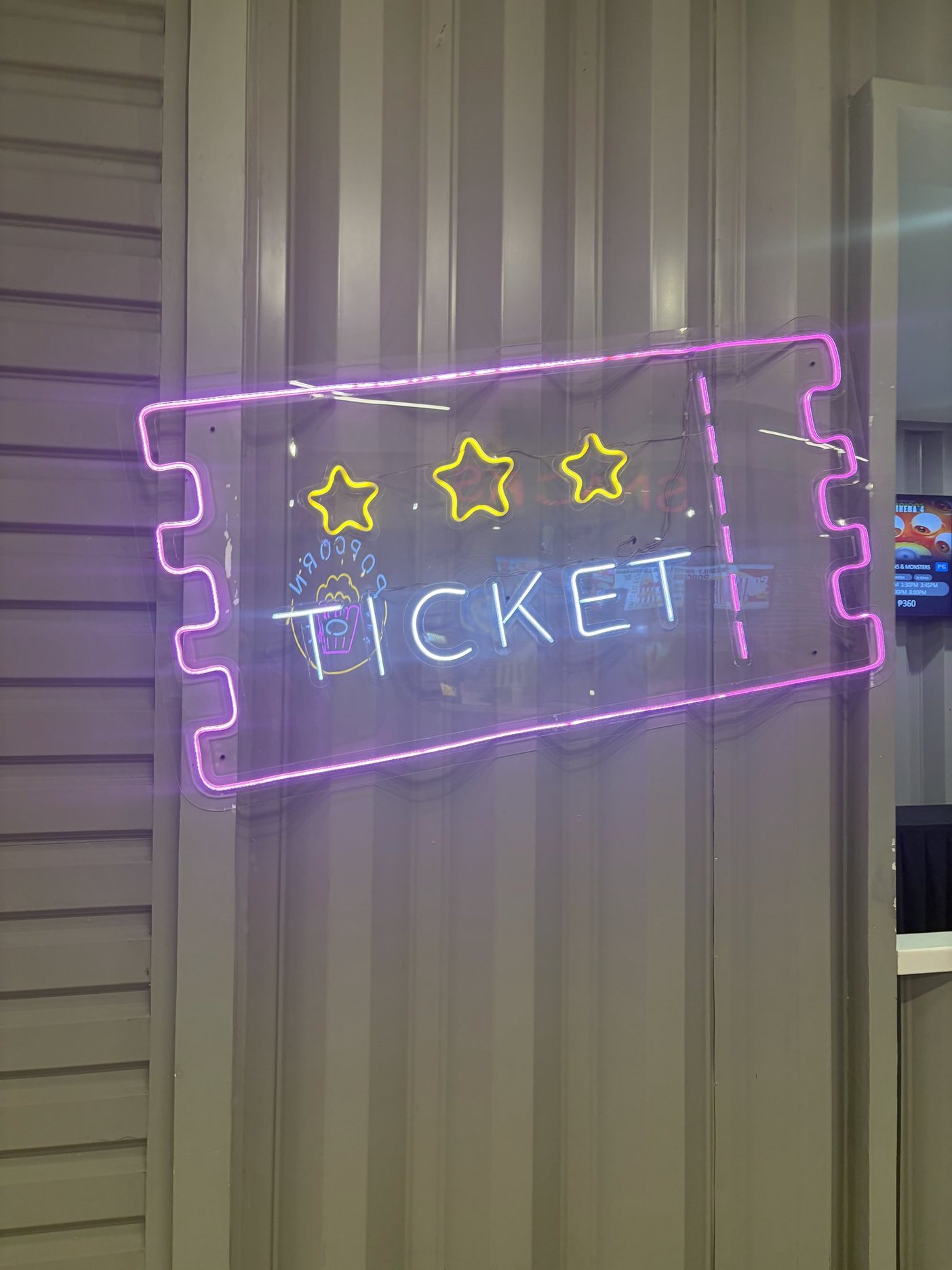 TICKETロゴ