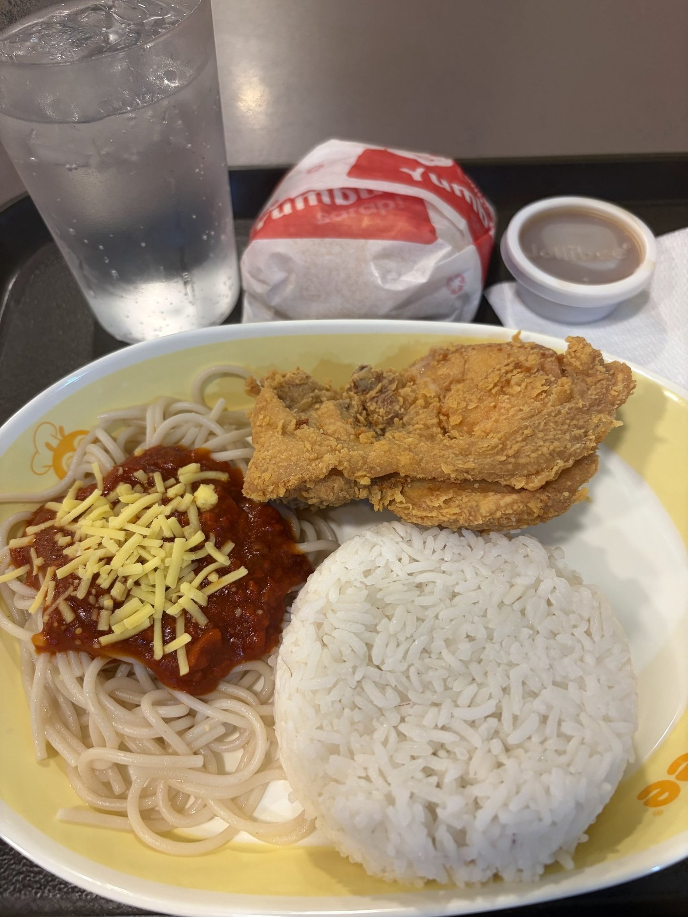 パスタ・チキン・ライス・バーガーセット